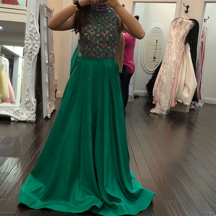 Sherri Hill Prom Dress Size 4 Emerald Green
